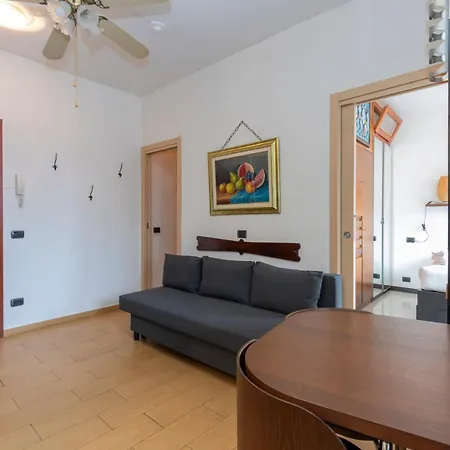 I-host 2br With Balcony Porta Romana Lejlighed